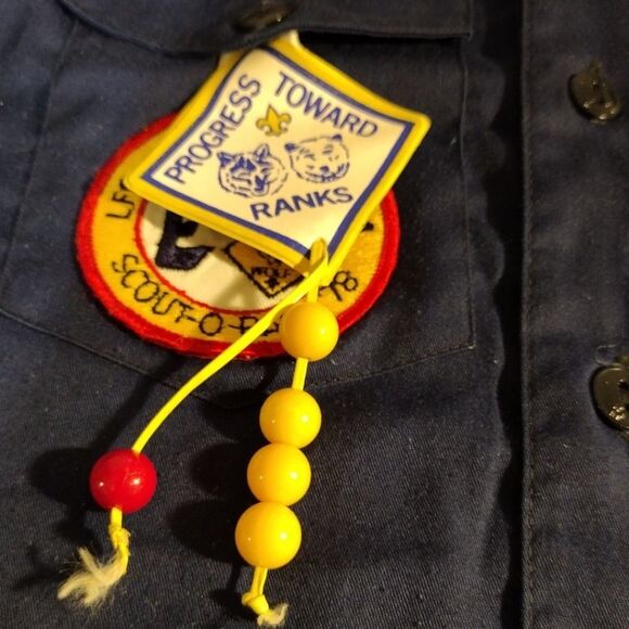 Boys Youth Vintage 1980's Cub Scout BSA Long Sleeve Uniform Shirt W/ Patches! - Picture 9 of 16